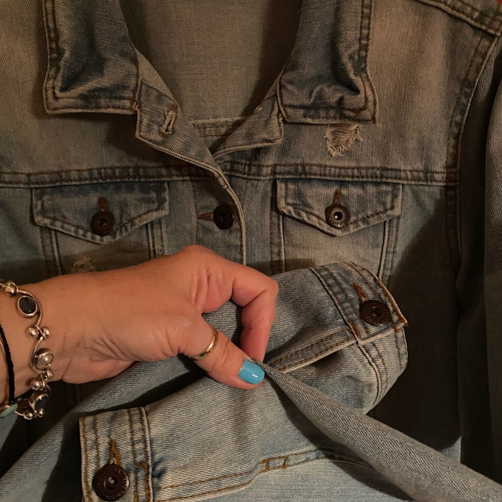 Jean jacket - Picture 7 of 8
